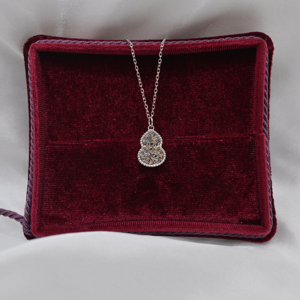 Collier La Mystérieuse